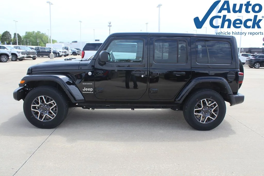 Used 2024 Black Jeep Sahara image 4