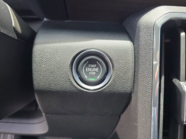 2024 GMC Acadia Denali - Photo 29