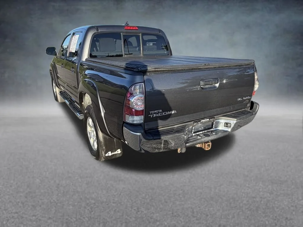 Used 2015 Gray Toyota Base image 3