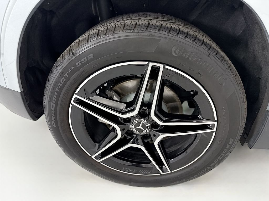Used 2025 Cirrus Silver Metallic Mercedes-Benz GLA 250 image 33