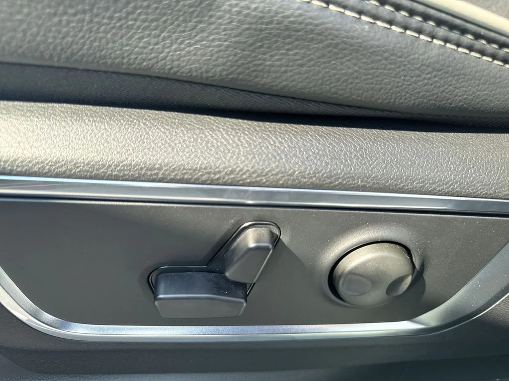 2026 RAM 1500 Laramie - Photo 18