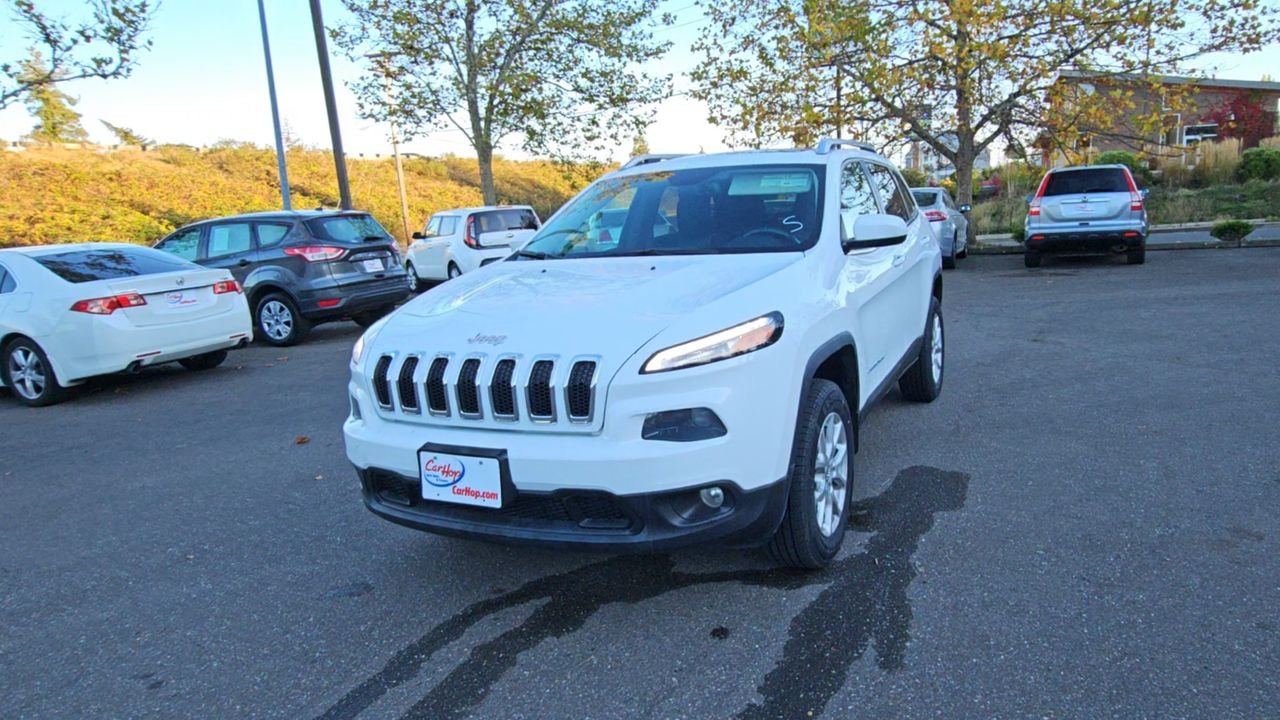 2014 Jeep Cherokee Latitude Sport photo 3