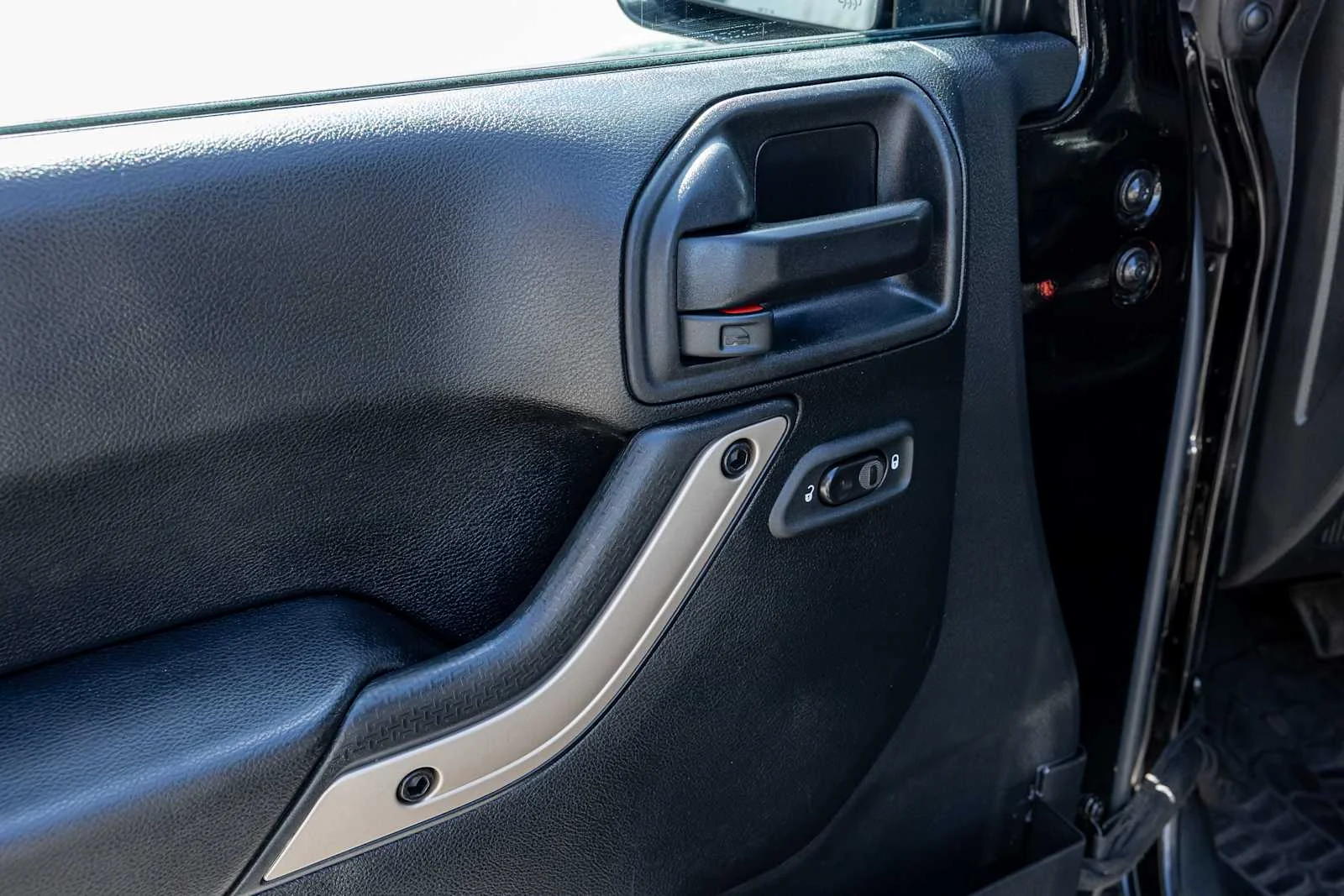 Used 2016 Black Clearcoat Jeep 75th Anniversary image 13
