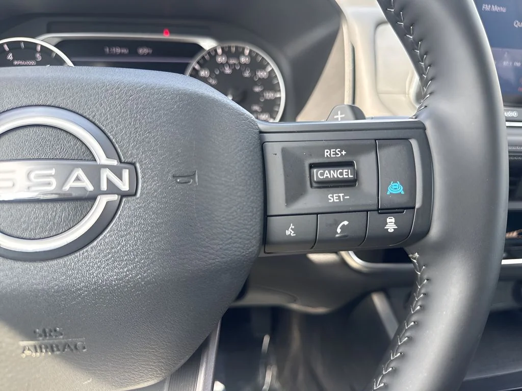 Used 2025 Blue Nissan SV image 15