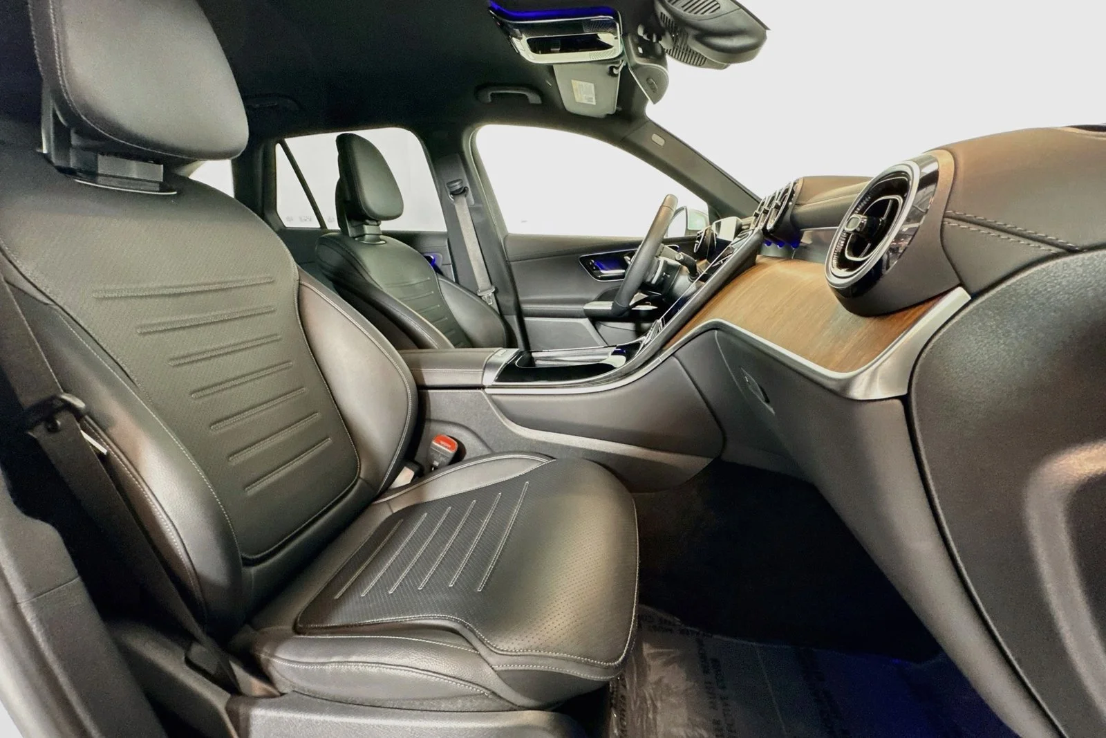 Used 2025 Cirrus Silver Metallic Mercedes-Benz GLC 350e image 26