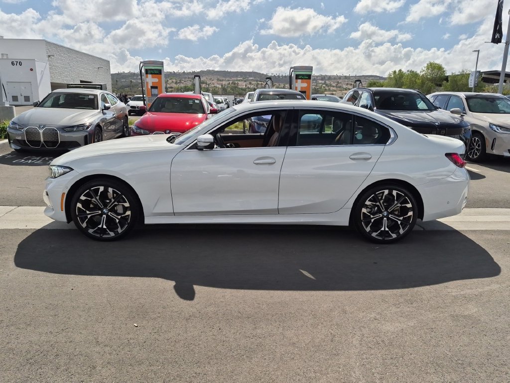 Used 2025 Alpine White BMW 330i image 5