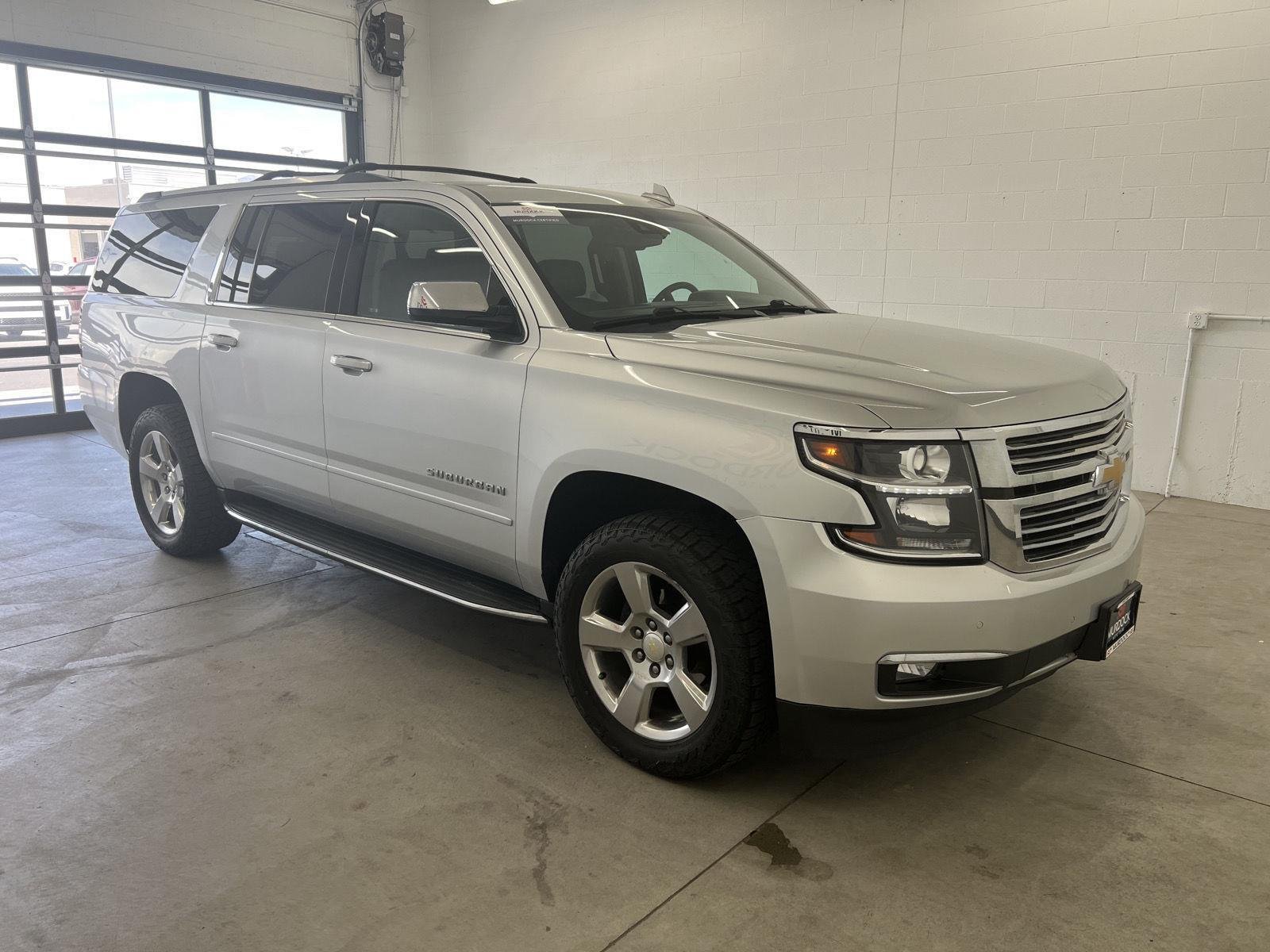 Used 2020 Silver Ice Metallic Chevrolet Premier image 5