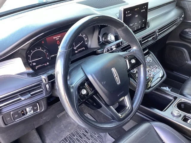 Used 2022 Blue Lincoln Standard image 27