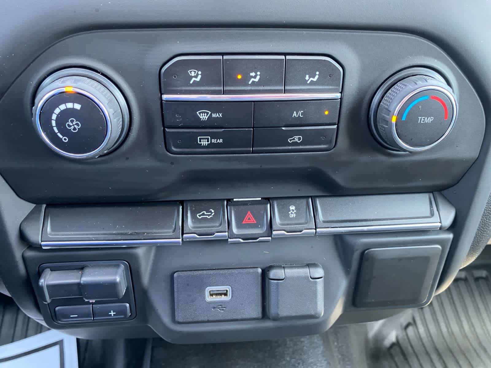 Used 2020 Summit White Chevrolet Work Truck image 33