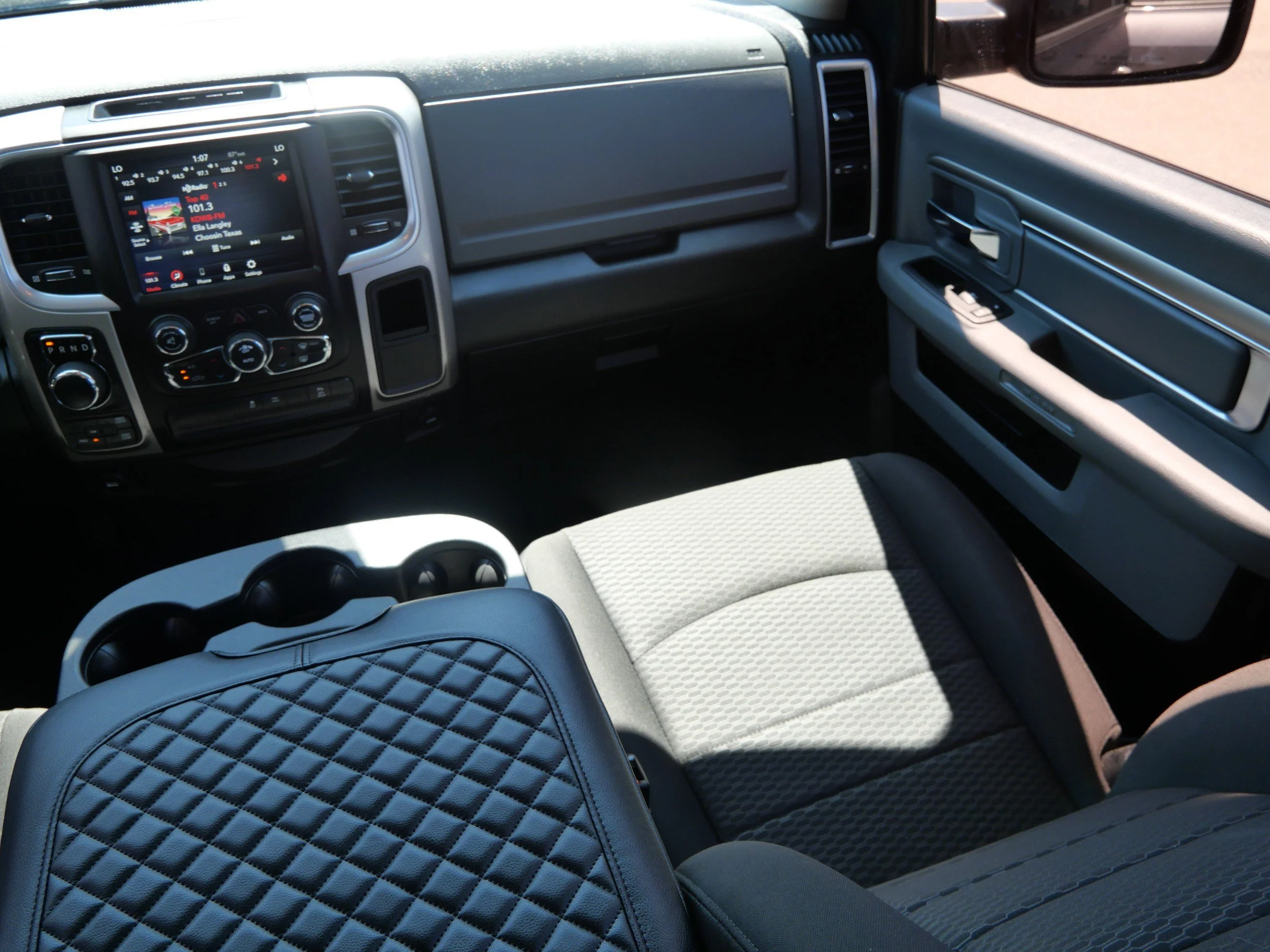 Used 2019 Granite Crystal Metallic Clearcoat Ram Warlock image 11