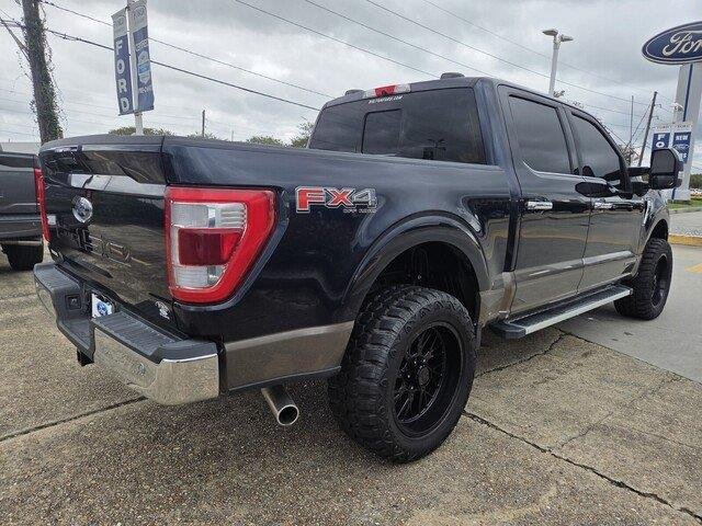 Used 2022 Antimatter Blue Metallic Ford LARIAT image 5