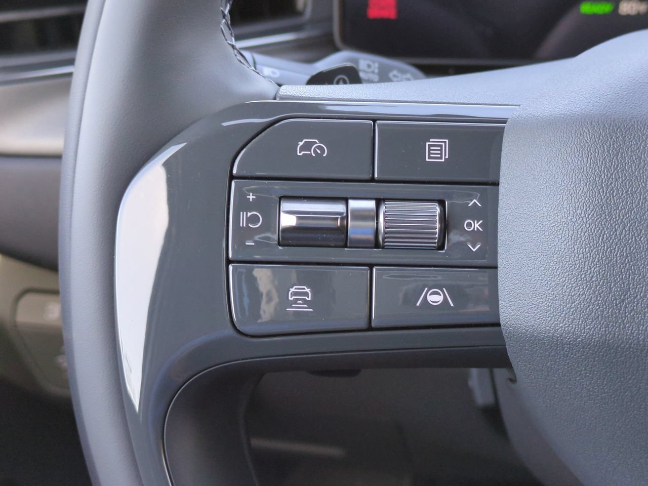 New 2026 Ivory Silver Kia Land AWD image 31