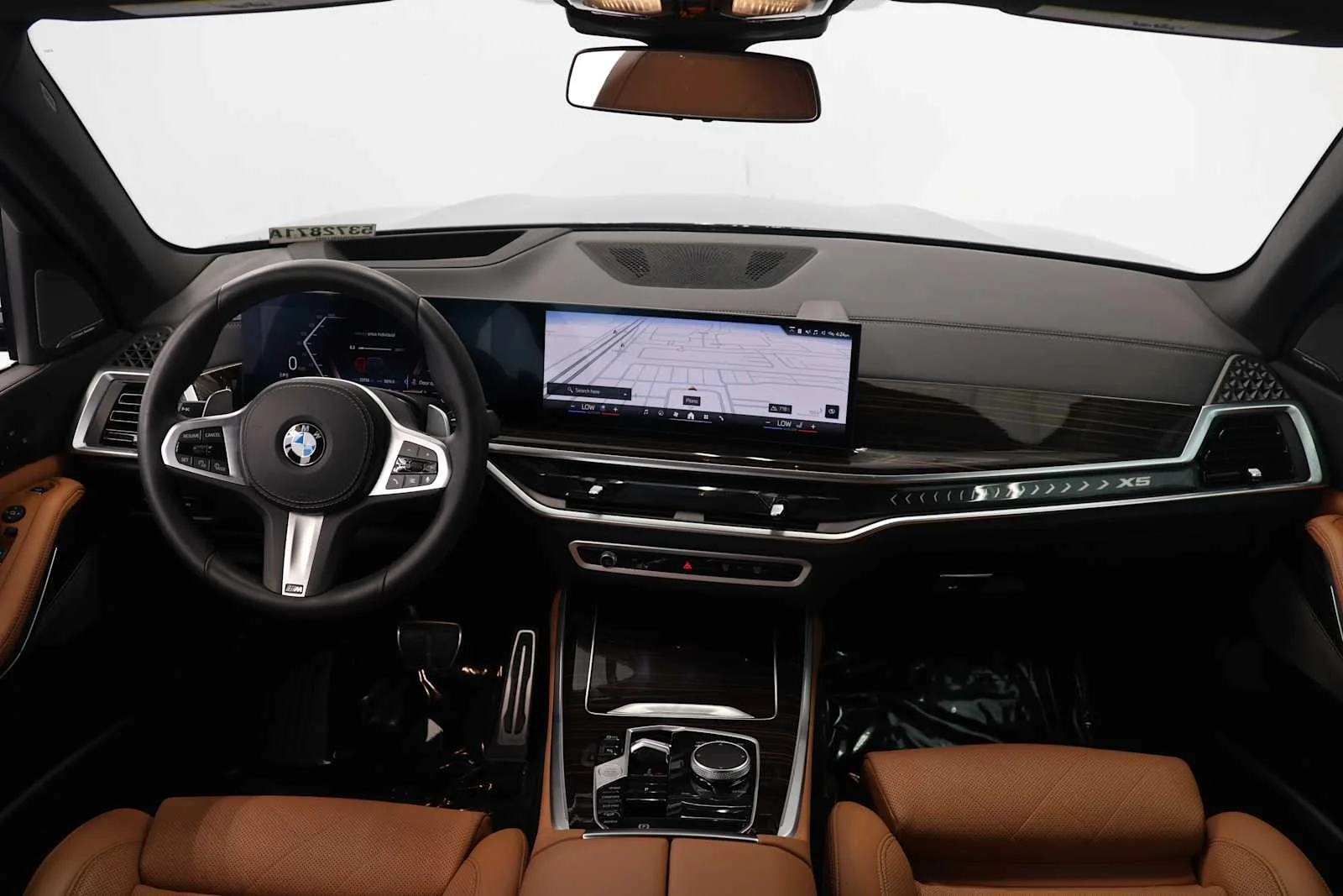Certified Used 2025 Carbon Black Metallic BMW xDrive40i image 28
