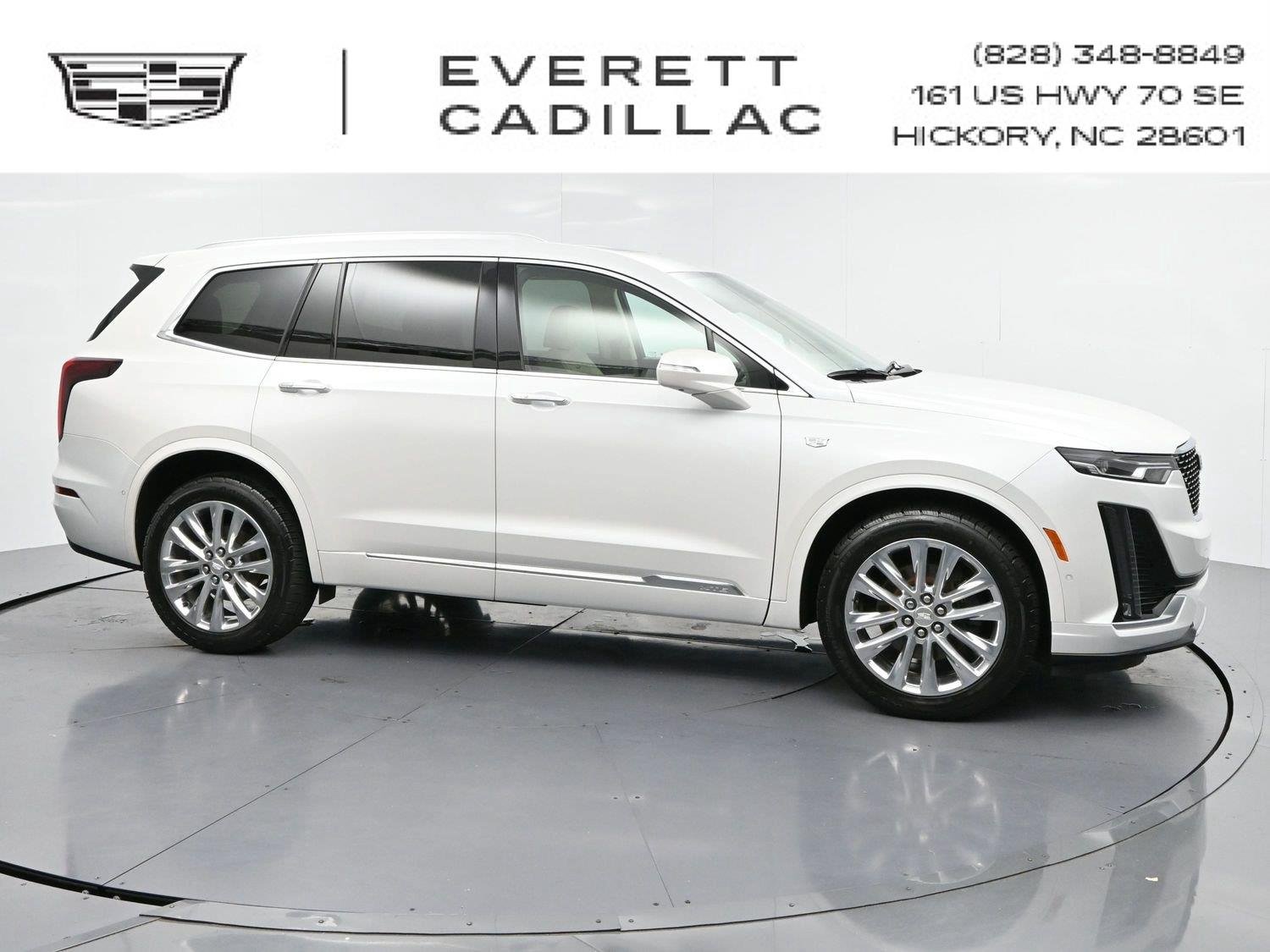 Used 2020 CRYSTAL WHITE TRICOAT Cadillac AWD Premium Luxury image 1