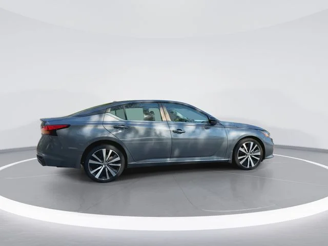 Used 2020 Gray Nissan 2.5 SR image 9