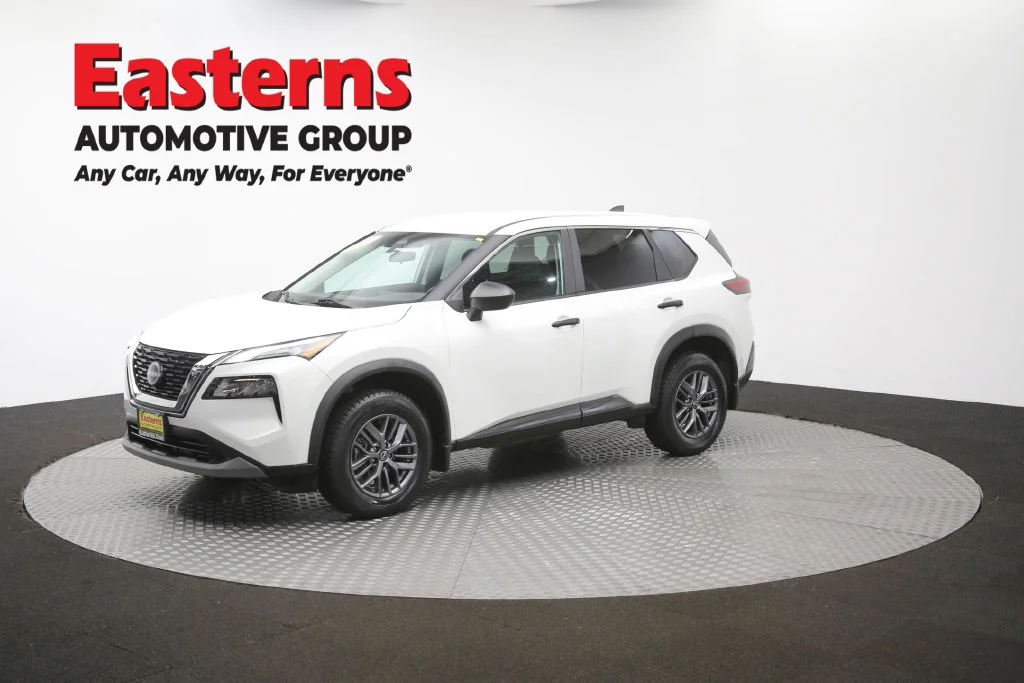 Used 2023 White Nissan S image 58