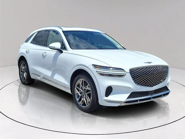Used 2024 White Genesis 2.5T image 3