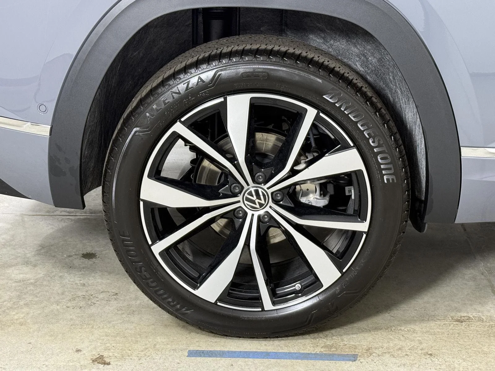 New 2026 Pure Gray Volkswagen 2.0T SEL Premium R-Line image 18