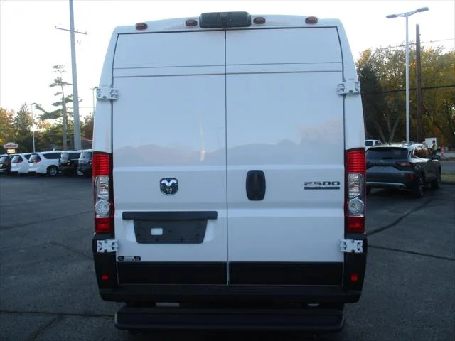 New 2026 Bright White Clear-Coat Exterior Paint RAM Tradesman image 7