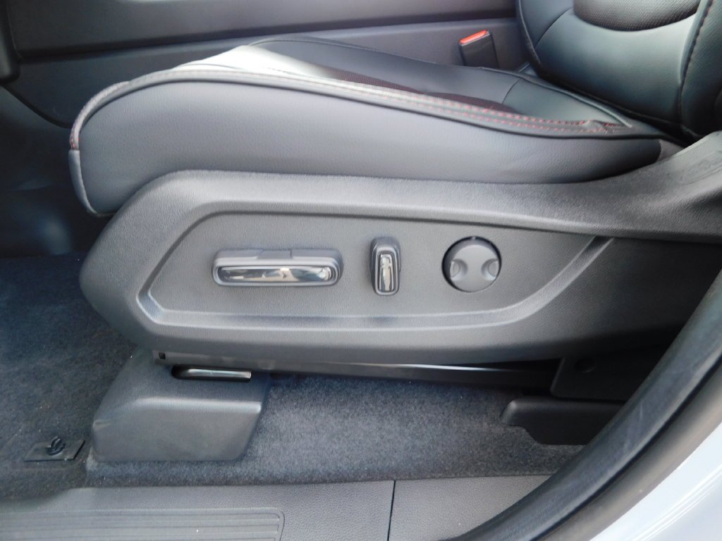 New 2026 Sonic Gray Pearl Honda Black Edition image 14