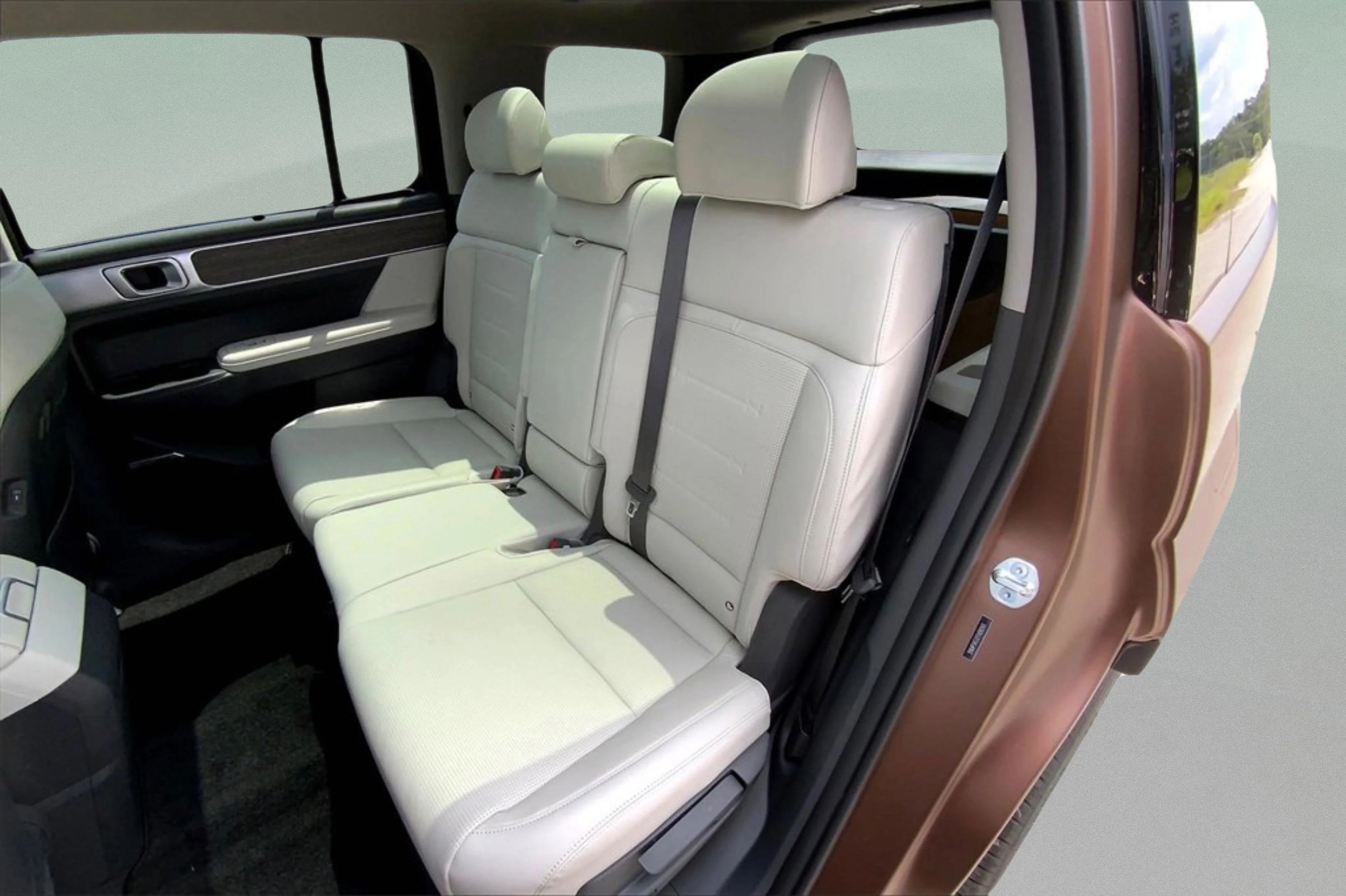 2026 Hyundai Santa Fe Limited - Photo 13