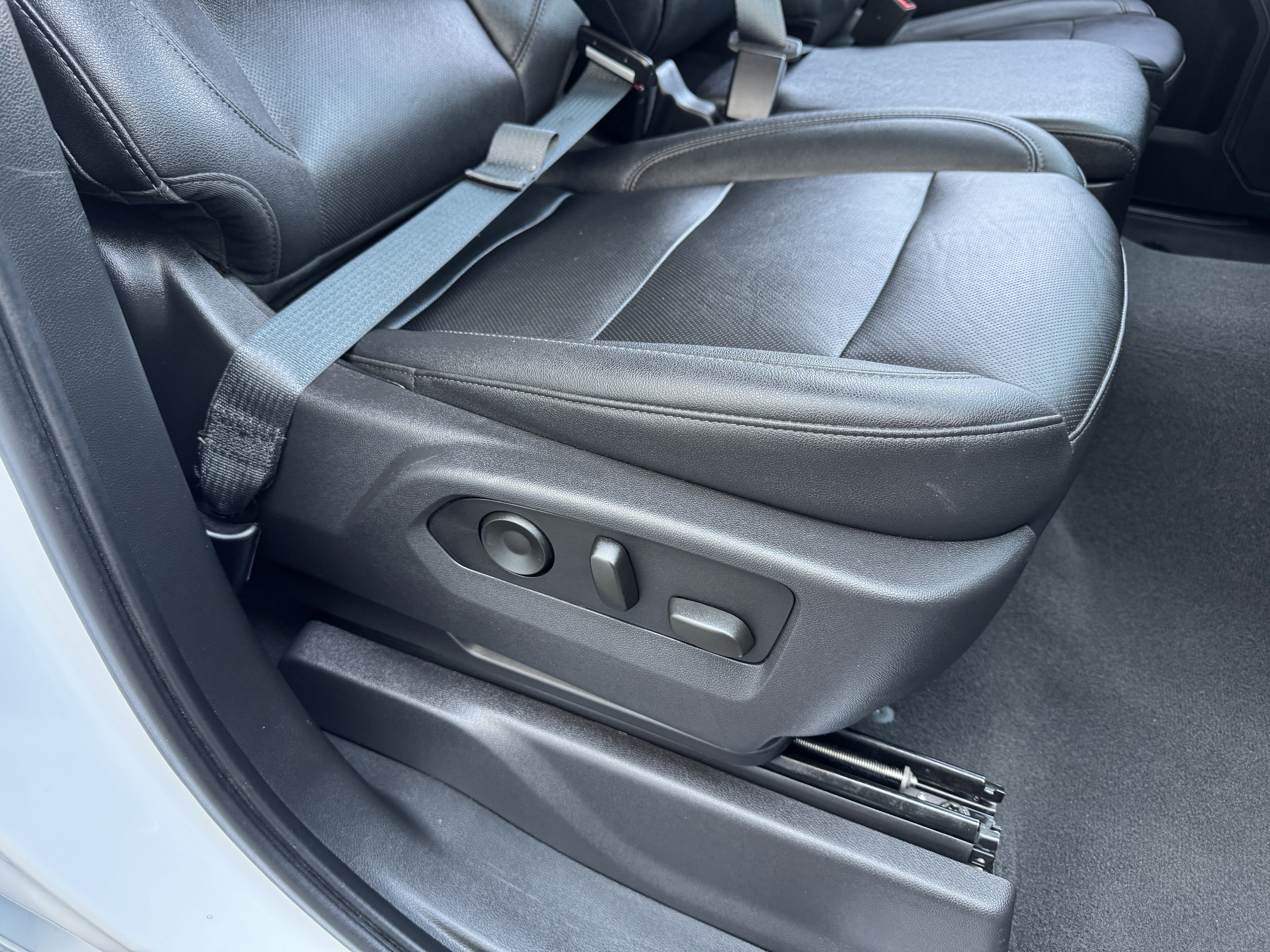 2024 GMC Sierra 1500 SLT - Photo 21