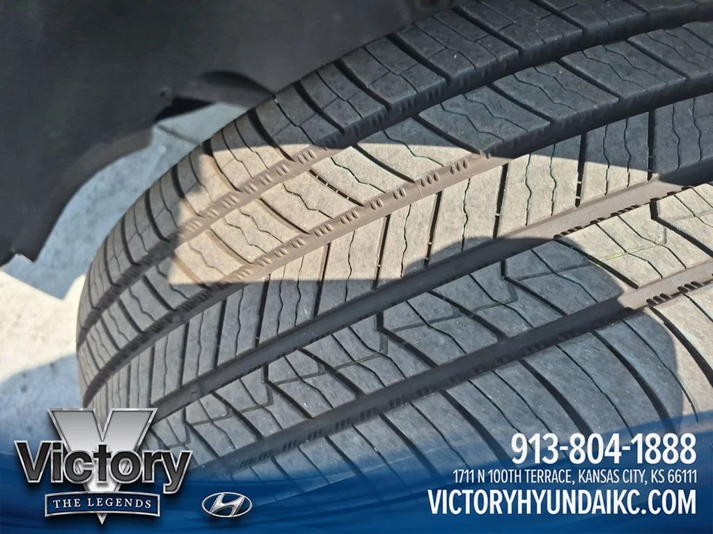 Used 2023 Gray Hyundai Calligraphy image 29