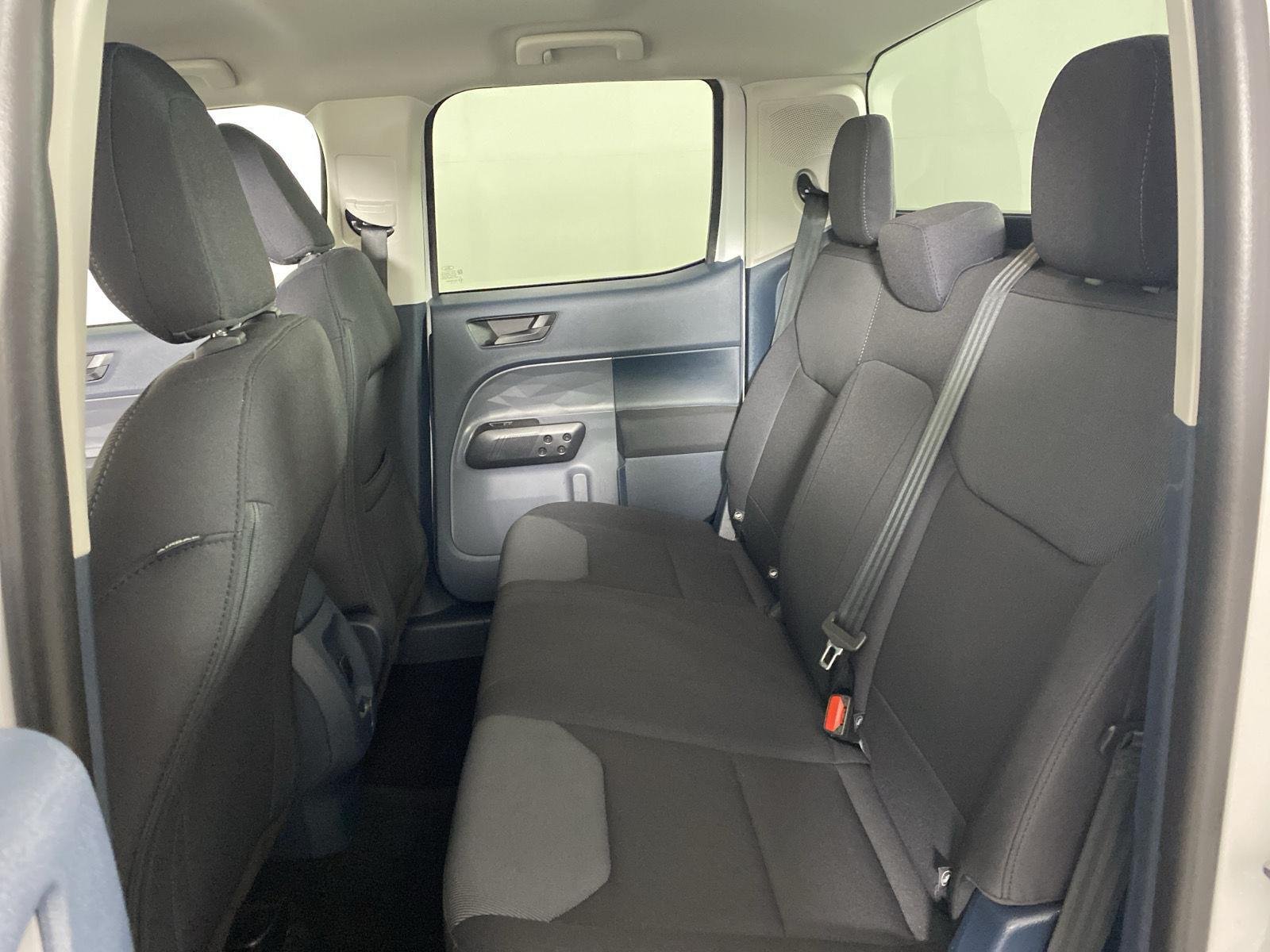 Used 2022 Oxford White Ford XL image 23