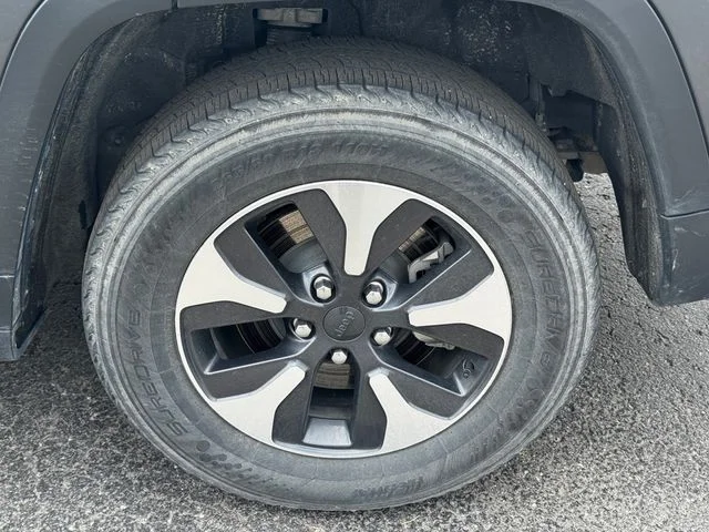 Used 2024 Gray Jeep 4xe image 11