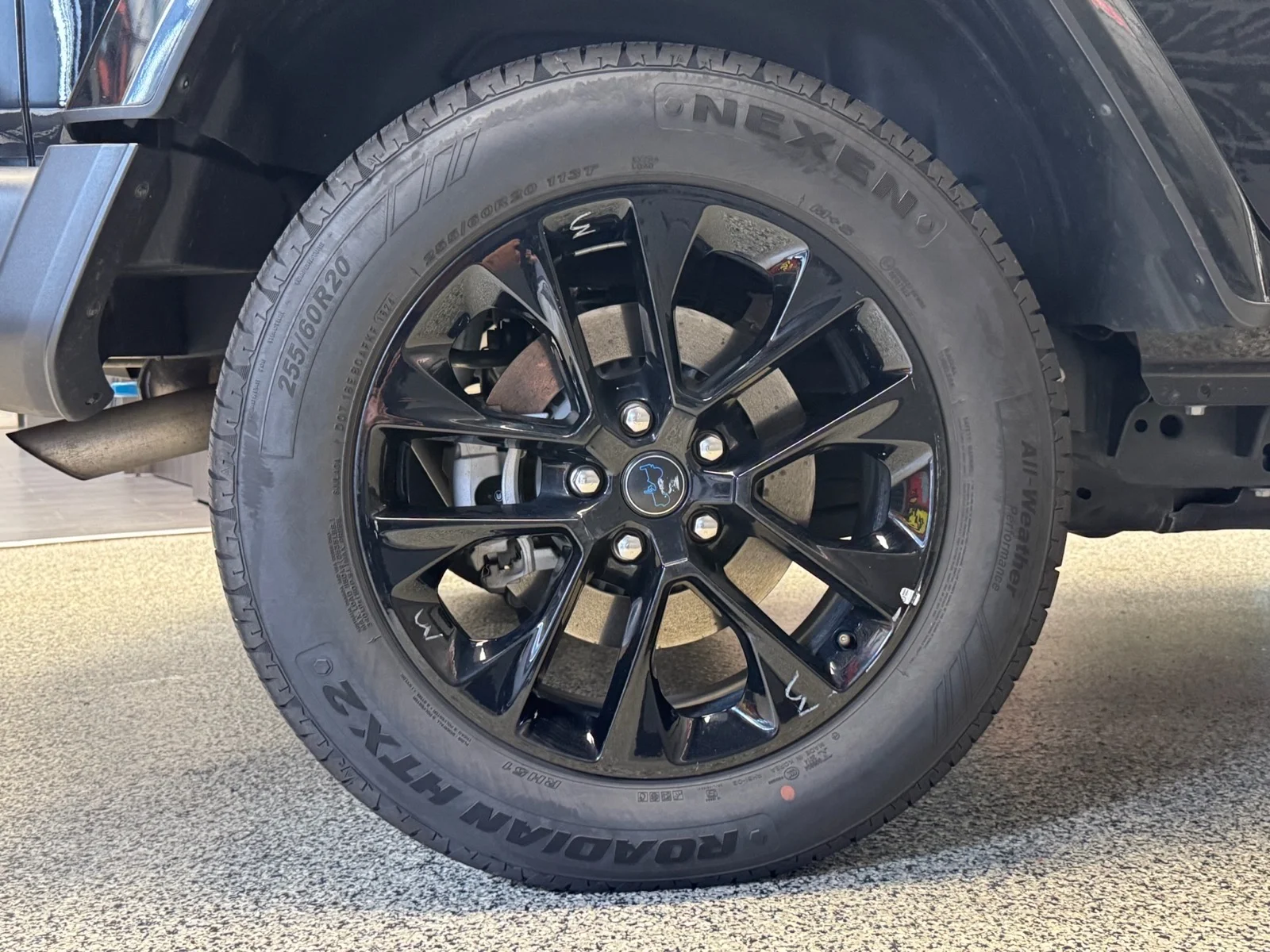 Used 2024 Black Clear Coat (px8) Jeep Sahara 4xe image 32