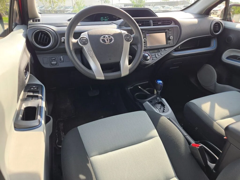 Used 2013 Red Toyota Three image 16