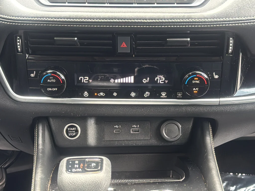 Used 2023 Blue Nissan SL image 22