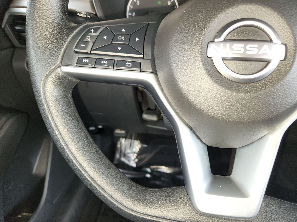 Used 2025 Black Nissan 2.5 SV image 23