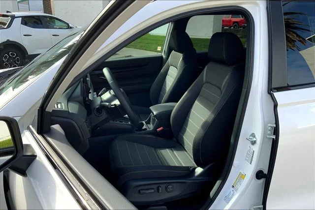 Used 2026 Platinum White Pearl Honda Sport image 9