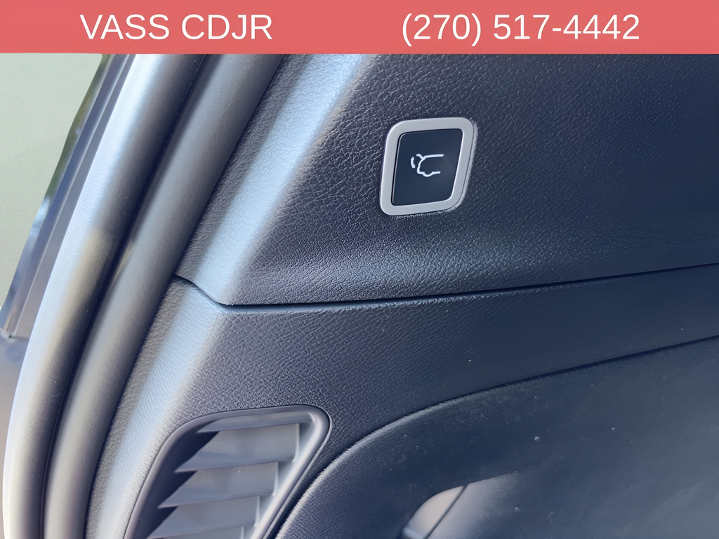 2026 Chrysler Pacifica Select - Photo 38