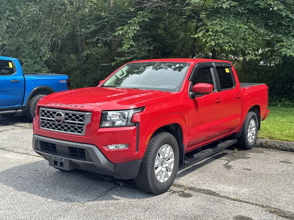 Used 2022 Red Nissan SV image 3