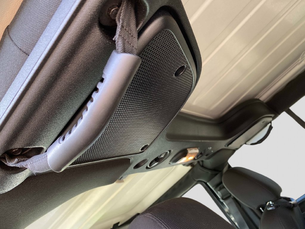 Used 2017 Black Jeep Unlimited Sport image 13