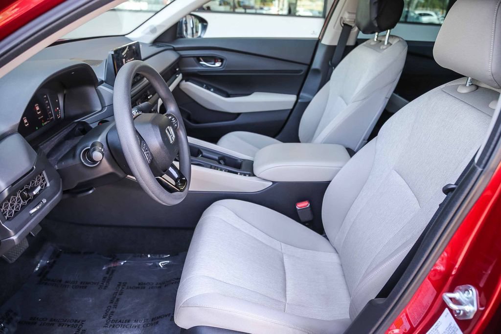 2025 Honda Accord SE - Photo 47