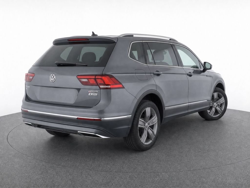 Certified Used 2020 Platinum Gray Metallic Volkswagen 2.0T SEL image 10