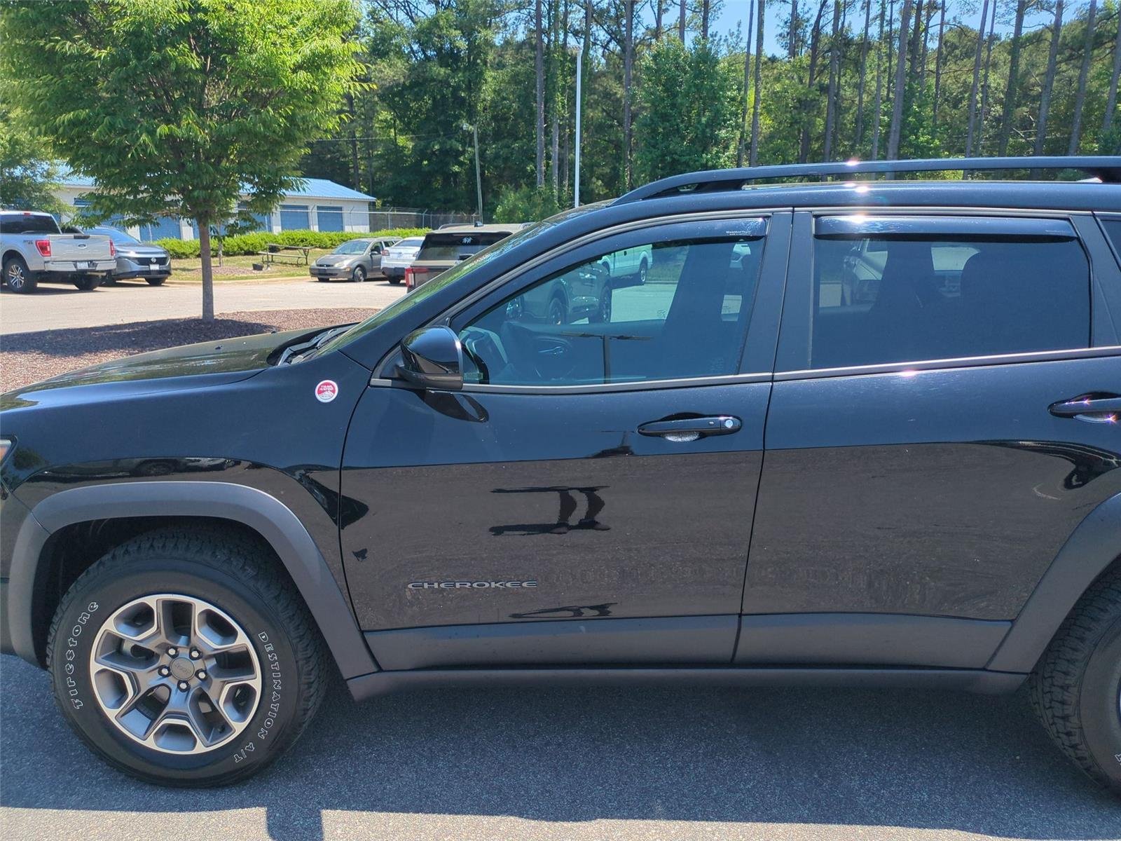 Used 2022 Diamond Black Crystal Pearlcoat Jeep Trailhawk image 15