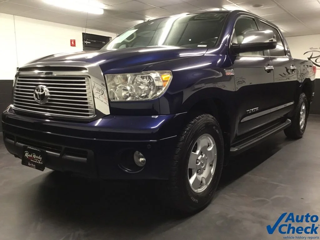 Used 2010 Blue Toyota Limited image 5