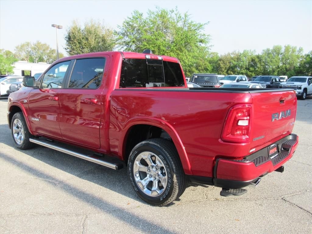 New 2026 Molten Red Pearl-Coat Exterior Paint RAM Big Horn/Lone Star image 4