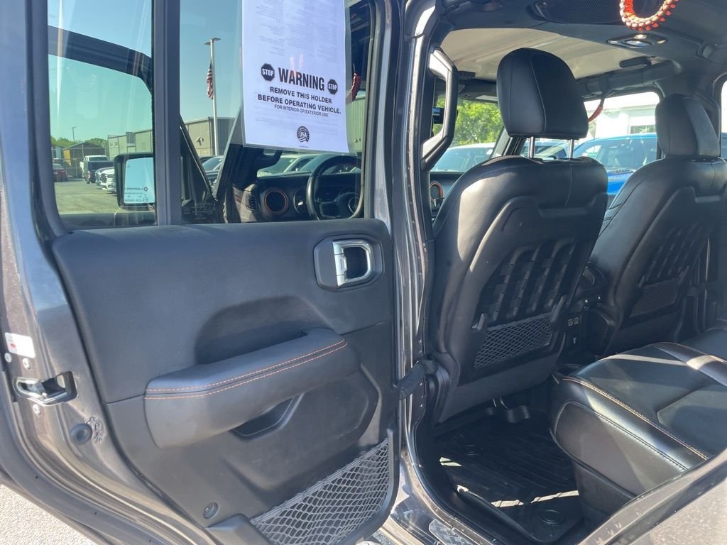 Used 2021 Gray Jeep Mojave image 29