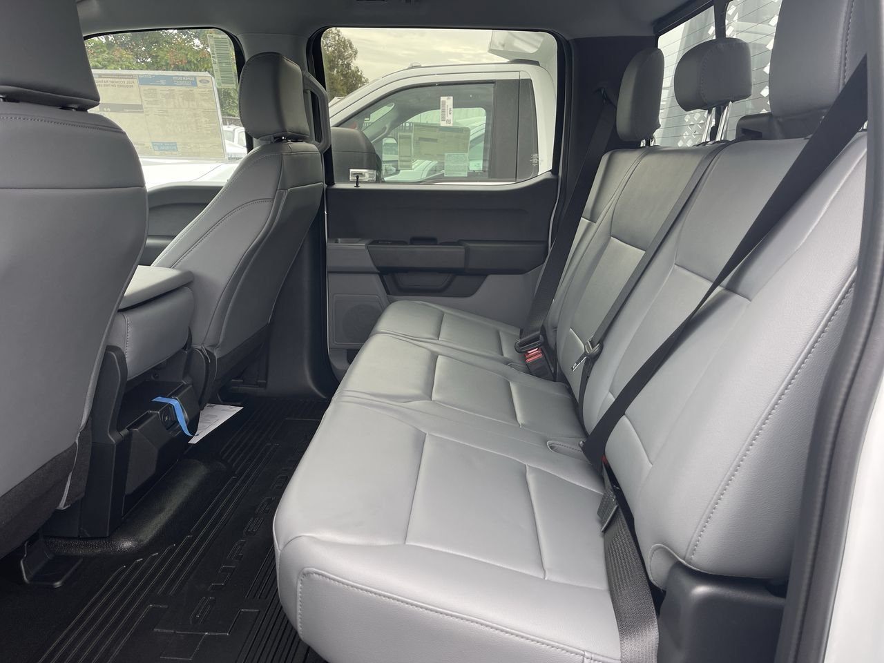 New 2026 Oxford White Ford XL image 18