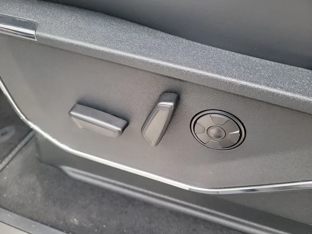 New 2026 White Metallic Ford Platinum image 20