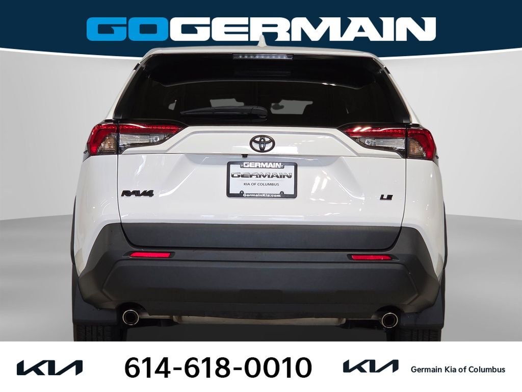 Used 2023 White Toyota LE image 9