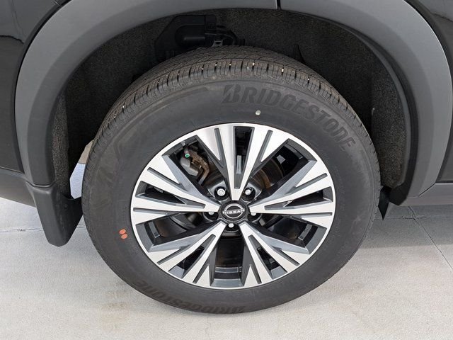 Used 2023 Black Nissan SV image 32