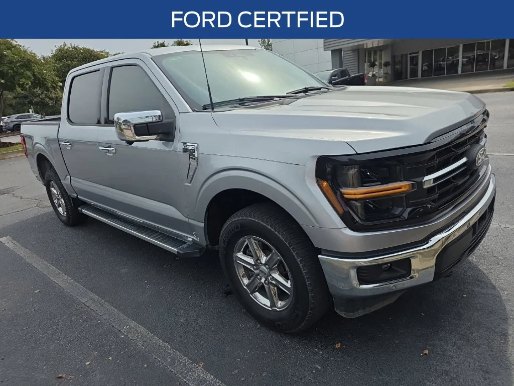 Used 2024 Silver Ford XLT image 3