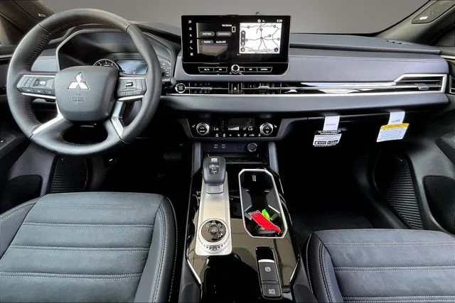 New 2026 Gray Mitsubishi LE 1.5T 2WD image 5