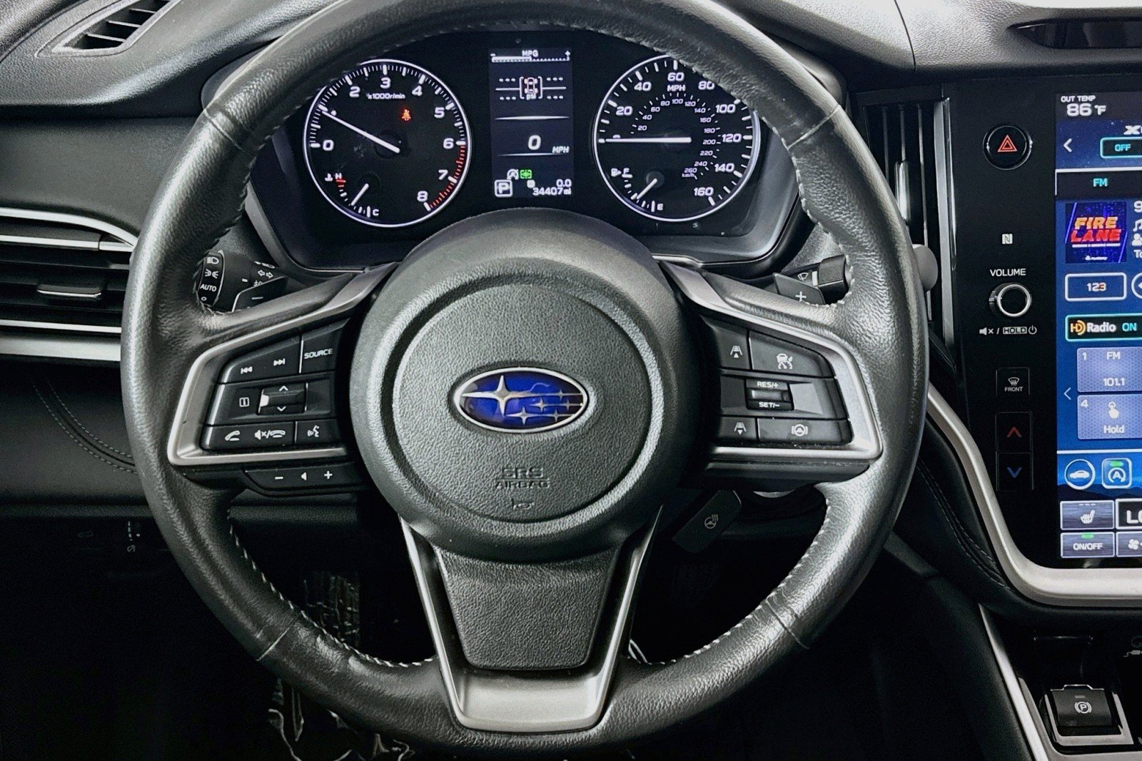 Used 2024 Ice Silver Metallic Subaru Limited image 19